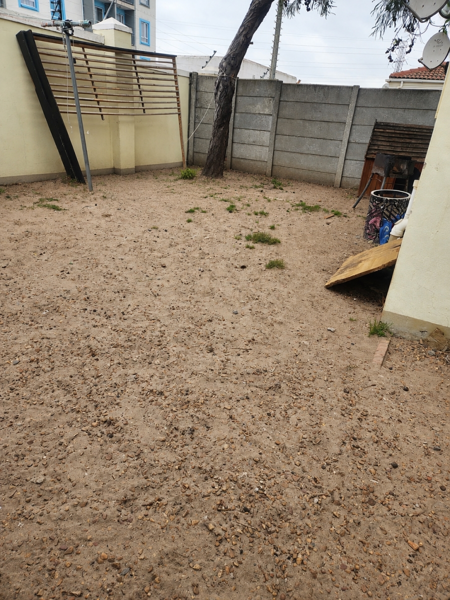 To Let 2 Bedroom Property for Rent in Stellendale Western Cape